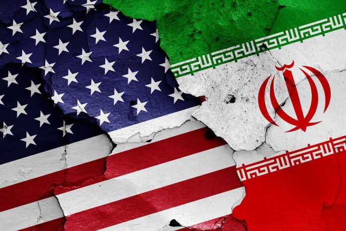 1152300314 featured image US and Iranian flags