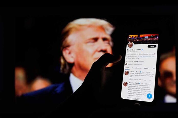 2262006435 featured image Donald Trump