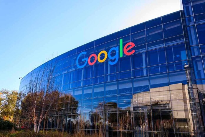 552493561 featured image Google office building with glass exterior