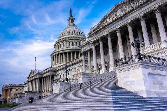 shutterstock_1161479314 United States Capitol building with dome and columns